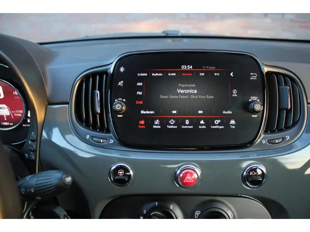 Fiat 500 1.0 Hybrid Connect 2021 Hybride Benzine 18