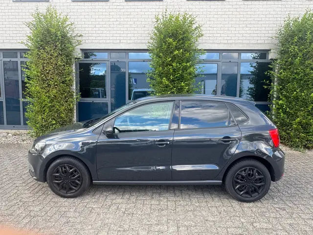 Volkswagen Polo 1.0 Comfortline 2015 Benzine 2