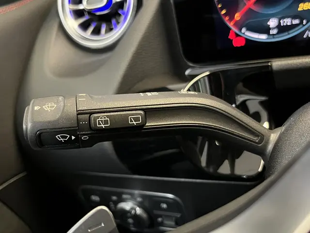 Mercedes-Benz GLA 250 e AMG Line 2020 Hybride Benzine 48
