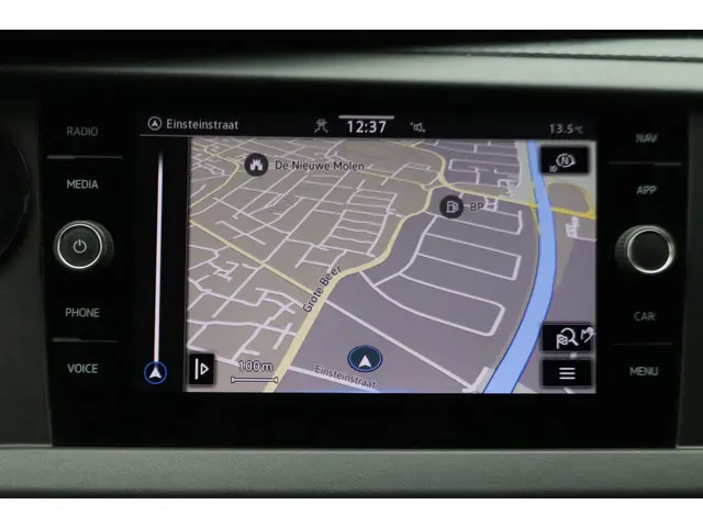 Volkswagen Transporter 2.0 TDI L1H1 Automaat 2020 Diesel 5