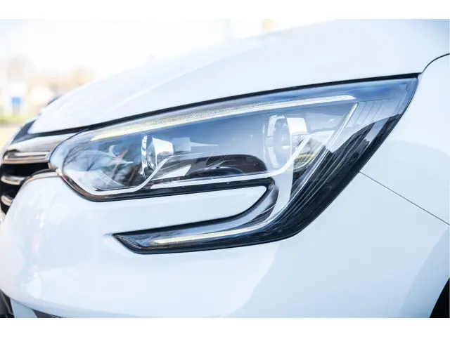 Renault Mégane TCe 130 Bose 2016 Benzine 11