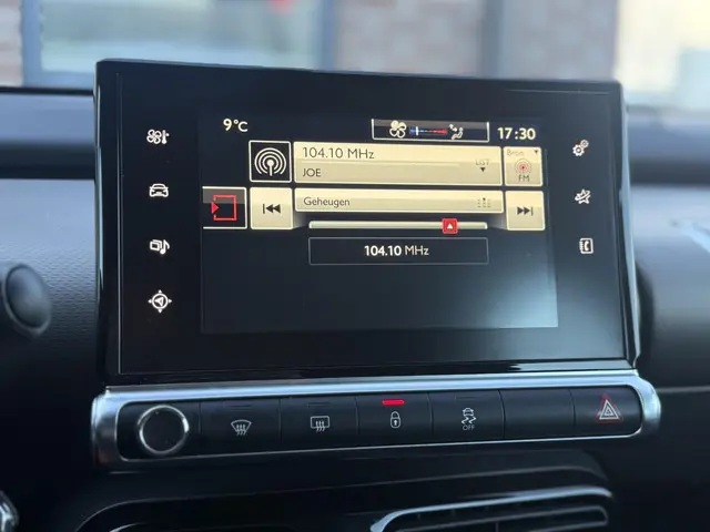 Citroën C4 Cactus 1.2 PureTech 2015 Benzine 16