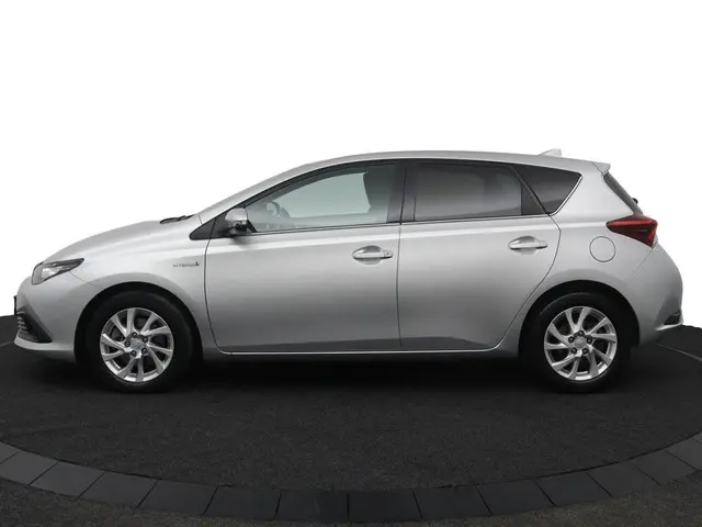 Toyota Auris 1.8 Hybrid Energy Plus 2019 Hybride Benzine 3