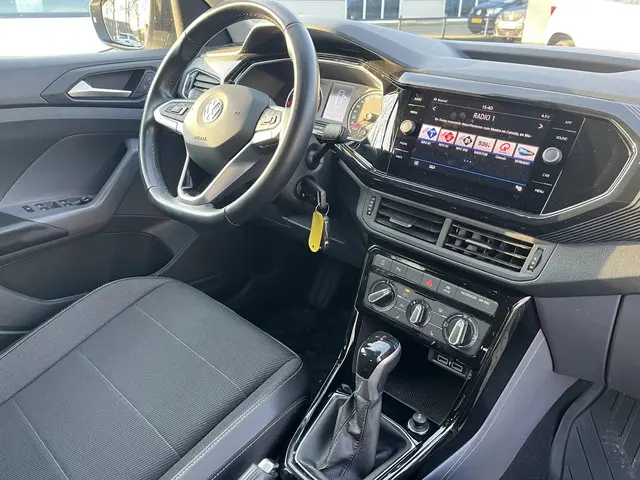 Volkswagen T-Cross 1.0 TSi DSG BLACK DESIGN 2020 Benzine 13