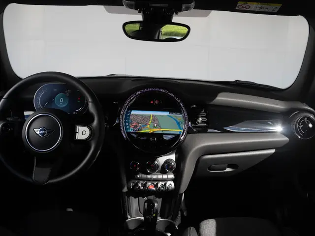 MINI 3-Deurs Cooper Aut. 2023 Benzine 9