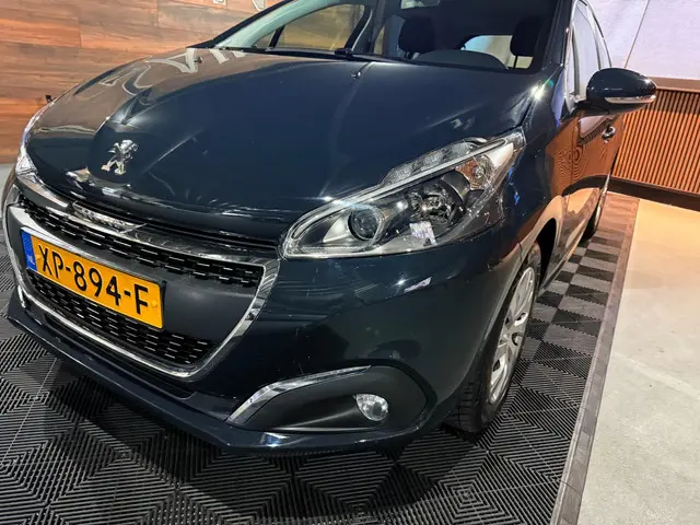 Peugeot 208 | 1.2 PureTech | Active 2019 Benzine 8
