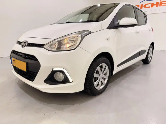 Hyundai i10 I-10 1.0 Go Climate/Navi 2016 Benzine 19