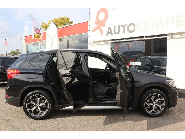 BMW X1 xDrive20i HIGH EXECUTIVE 2017 Benzine 21
