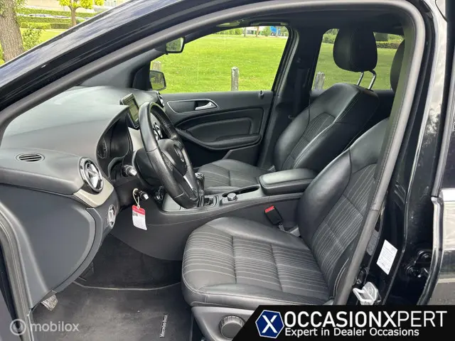 Mercedes-Benz B-Klasse 180 Prestige 2013 Benzine 36
