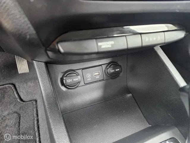 Hyundai i20 1.4i i-Vision 2015 Benzine 21