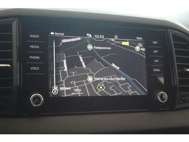 Škoda Karoq 1.5 TSI ACT Sportline Business 2021 Benzine 29