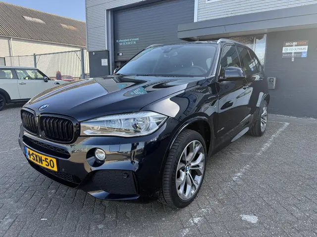 BMW X5 xDrive50i High Executive 7p. 2013 Benzine 26