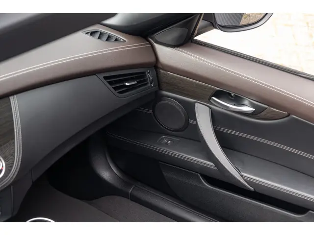 BMW Z4 Roadster sDrive20i High Executive 2013 Benzine 13