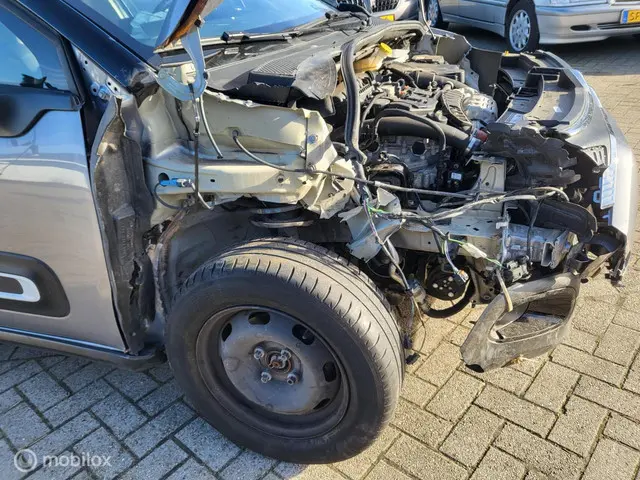 Citroën C3 1.2 PureTech Saint James 2021 Benzine 3