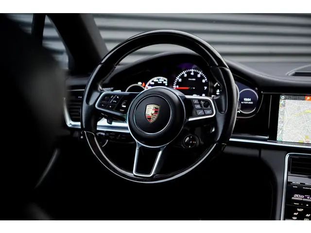 Porsche Panamera Sport Turismo 2.9 4S 2018 Benzine 45