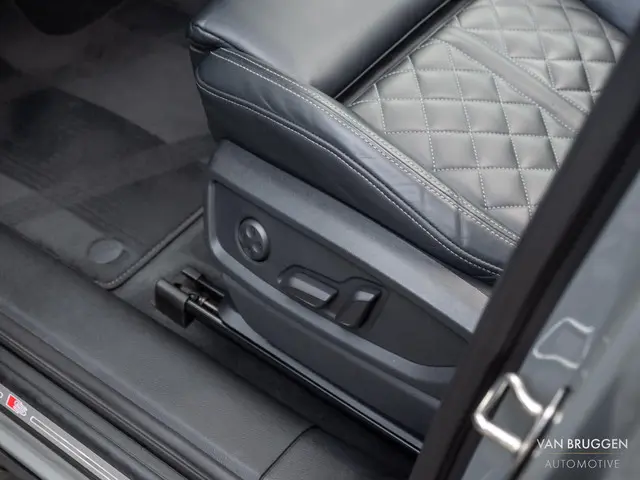 Audi Q5 50 TFSI e quattro S-Line 2021 Hybride Benzine 38