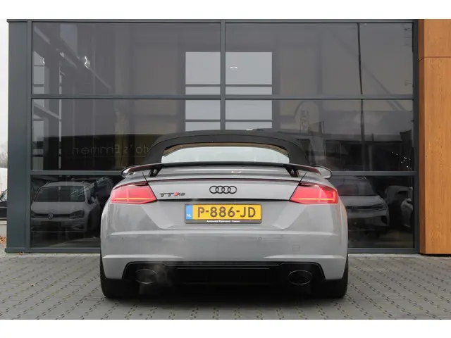 Audi TT Roadster TT RS quattro 2018 Benzine 38