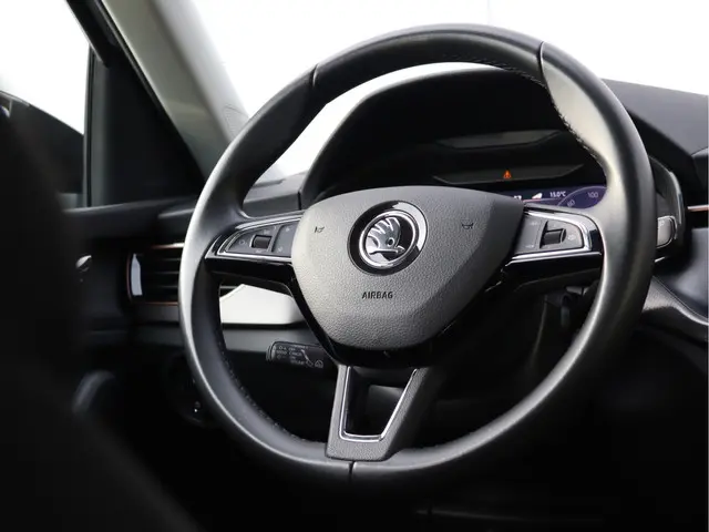 Škoda Kamiq 1.5 TSI ACT Business Edition 2020 Benzine 19