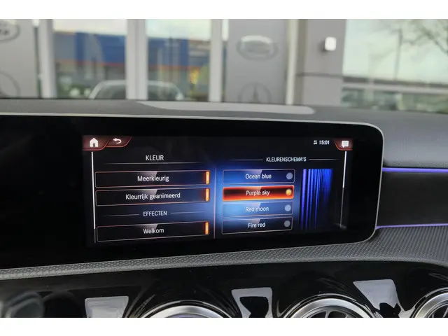 Mercedes-Benz A-Klasse A220 AMG 190pk 2019 Benzine 43