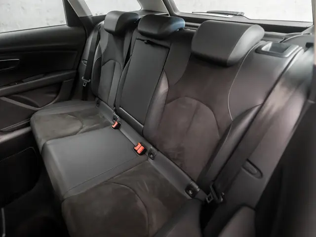 SEAT Leon ST 1.2 TSI Sport 2014 Benzine 14