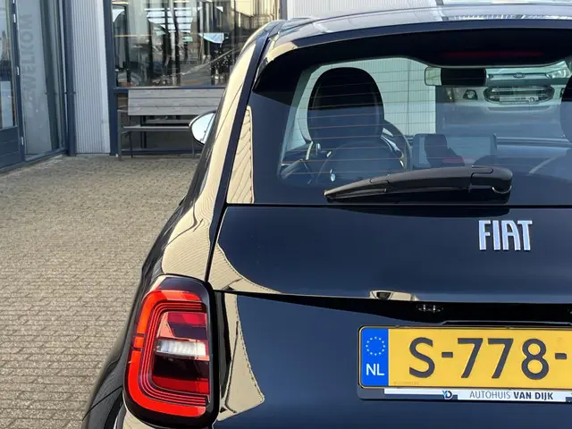 Fiat 500e 42 kWh 2023 Elektrisch 35