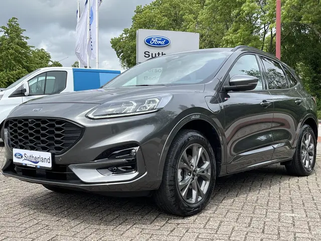 Ford Kuga 2.5 PHEV ST-Line X 2024 Hybride Benzine 3