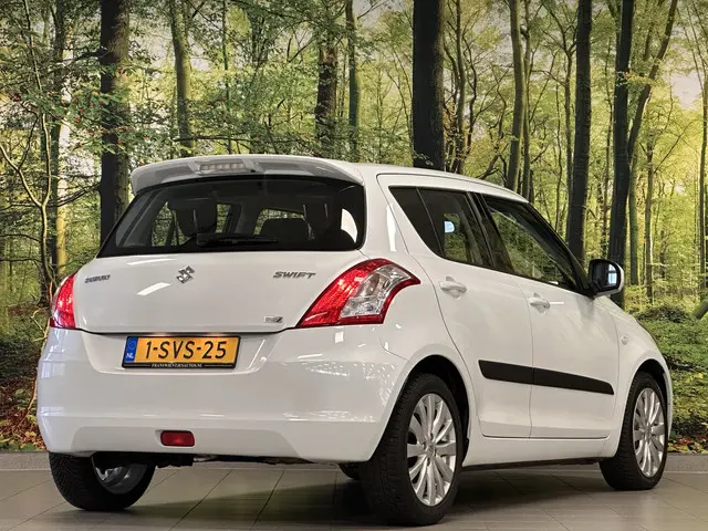 Suzuki Swift 1.2 Bandit EASSS 2013 Benzine 5