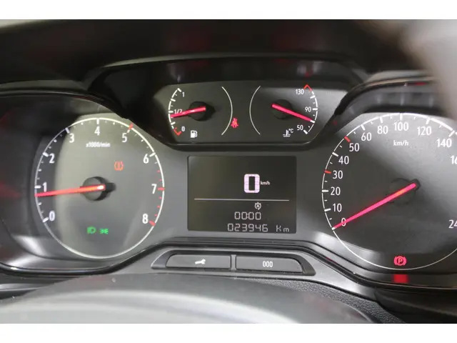 Opel Combo 1.2 PureTech 110 S&S L1 BTW VRIJ !! 2024 Benzine 18