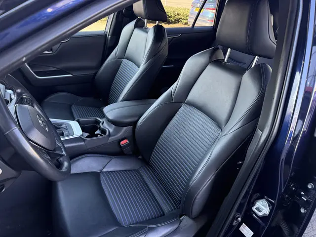 Toyota RAV4 2.5 Hybrid Executive 2020 Hybride Benzine 6