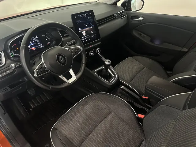 Renault Clio 1.0 TCe 100 Intens 2020 Benzine 23