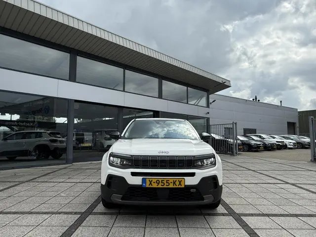 Jeep Avenger Longitude 54 kWh Aut. 2023 Elektrisch 8