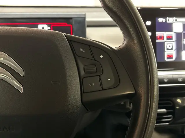 Citroën C4 Cactus 1.2 PureTech Shine 2016 Benzine 15