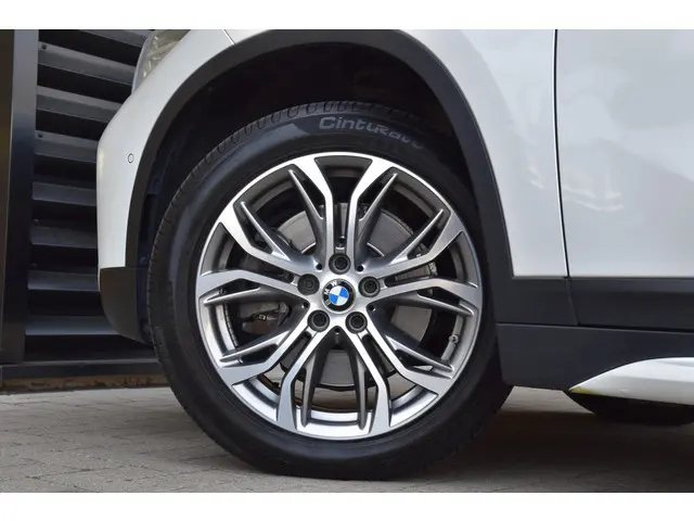 BMW X1 sDrive20i 2015 Benzine 31