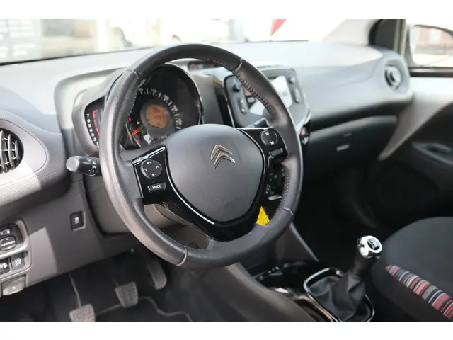 Citroën C1 1.0 VTi 72 Feel 2020 Benzine 18
