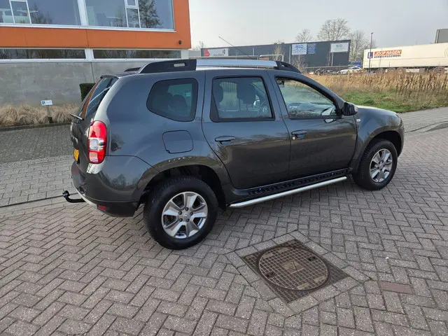 Dacia Duster 1.2 TCe 4x2 Prestige 2015 Benzine 8