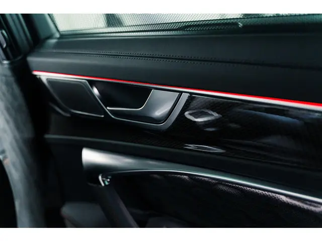 Audi RS6 RS 6 TFSI quattro 2023 Benzine 36