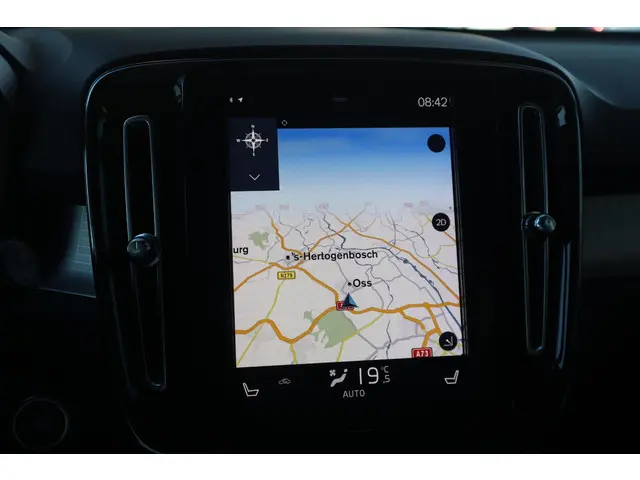 Volvo XC40 T4 Momentum 2019 Benzine 19