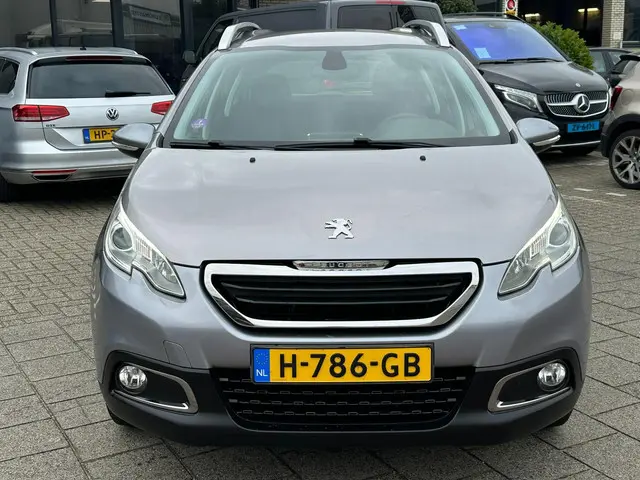 Peugeot 2008 1.2 VTi Allure 2013 Benzine 10
