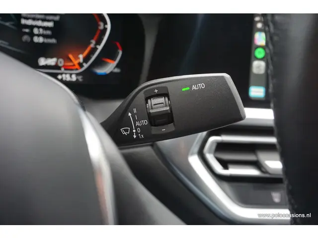 BMW 3 Serie 318i 2021 Benzine 33