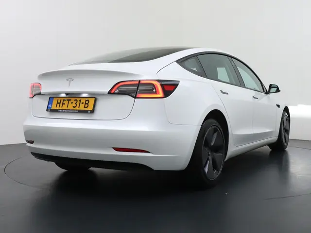 Tesla Model 3 Long Range RWD 75 kWh 2023 Elektrisch 7