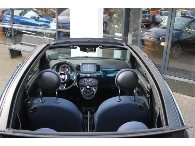 Fiat 500C 1.0 Hybrid Dolcevita 2023 Benzine 7