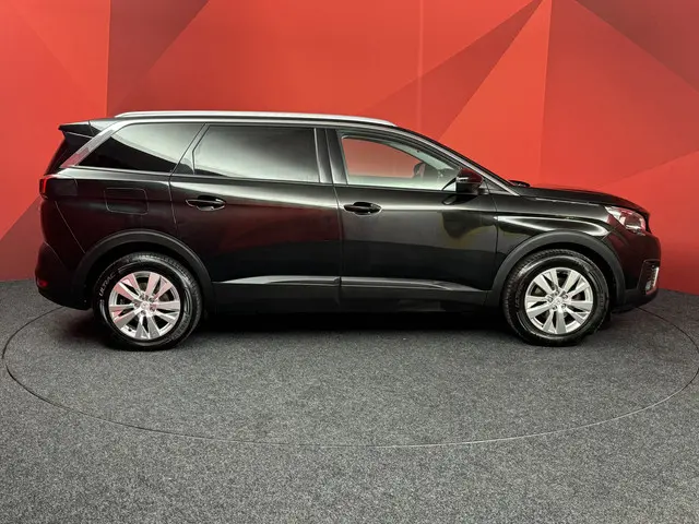 Peugeot 5008 1.2 PureTech Active 2017 Benzine 17