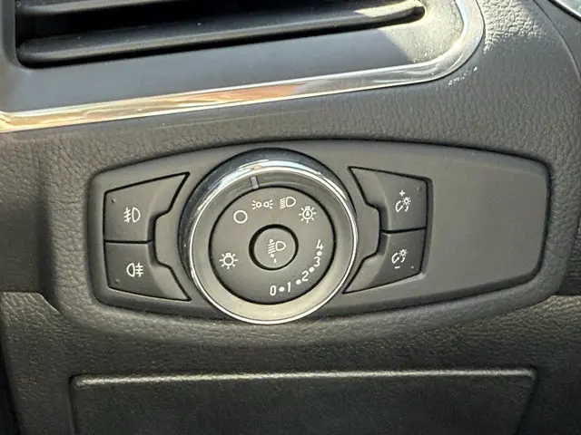 Ford S-Max 2.5 FHEV Titanium 7pers 2022 Hybride Benzine 31
