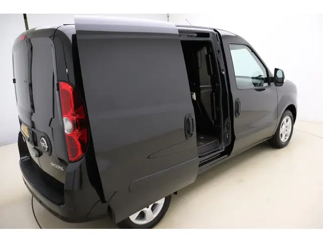 Opel Combo 1.3 CDTi L1H1 Sport 2018 Diesel 15