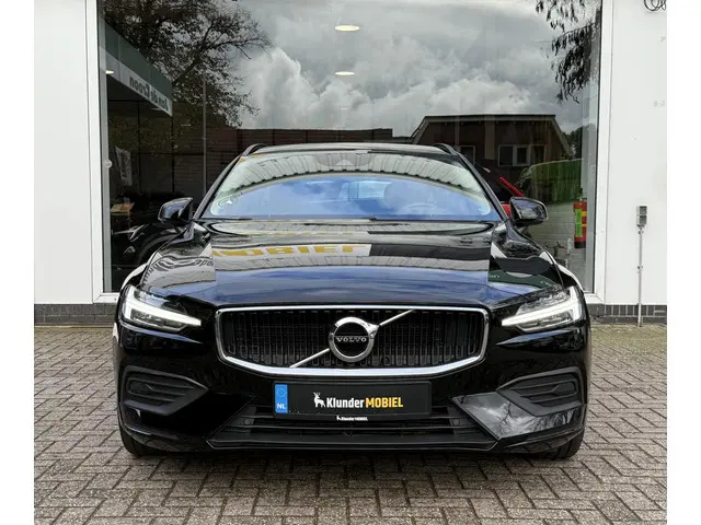 Volvo V60 2.0 B4 Momentum Bus. 2022 Benzine 14