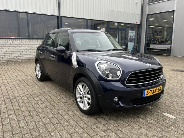 MINI Countryman 1.6 One Knockout Edition 2014 Benzine 56