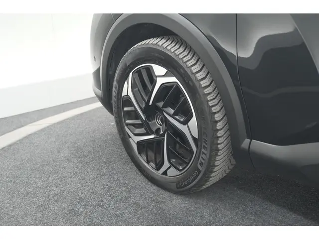 Citroën C4 Puretech 130 EAT8 Shine 2020 Benzine 18