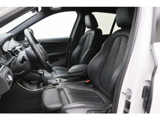 BMW X1 sDrive18i High Executive Automaat 2017 Benzine 10
