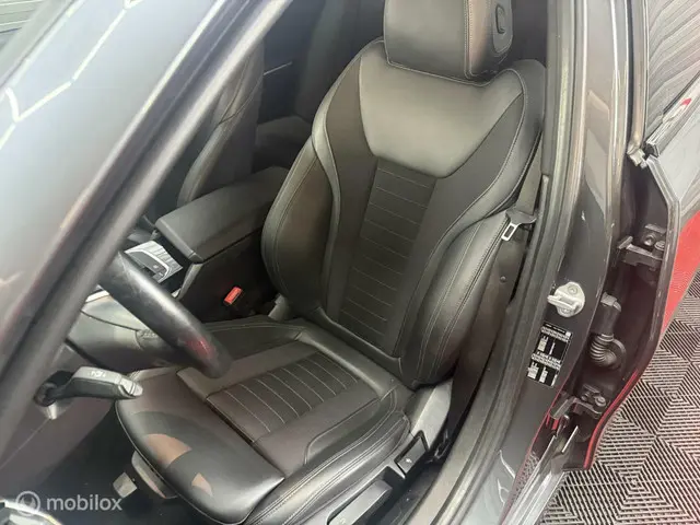 BMW 3 Serie 318i Executive Sport Edition 2020 Benzine 11