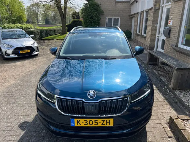 Škoda Karoq 1.0 TSI Business Edition Plus 2021 Benzine 38